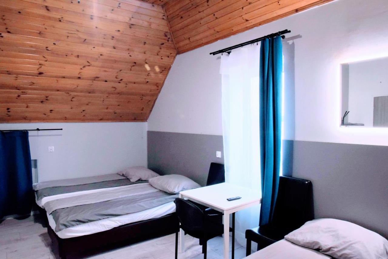 Komfort Willa+ Bis Blizne Laszczynskiego Exterior foto